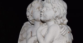 Care – A MER VOX Folio