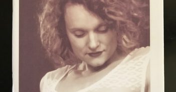Folie à Quatre: An Anthology of Love Poems by Francesca Bell, Alexis Rhone Fancher, Ellaraine Lockie, and valli poole
