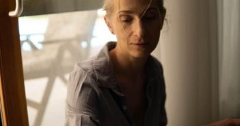 Ania Chromova – Poetry Translated by Ali Kinsella