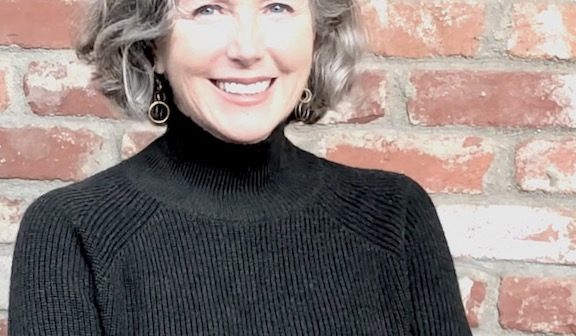 Elizabeth Fergason – Behindland/August